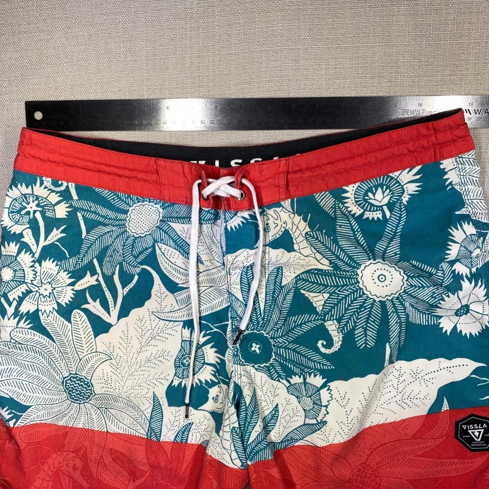 Vissla Mens Boardshorts Teal Red Floral Seahorse Print Swim Trunks Size 36